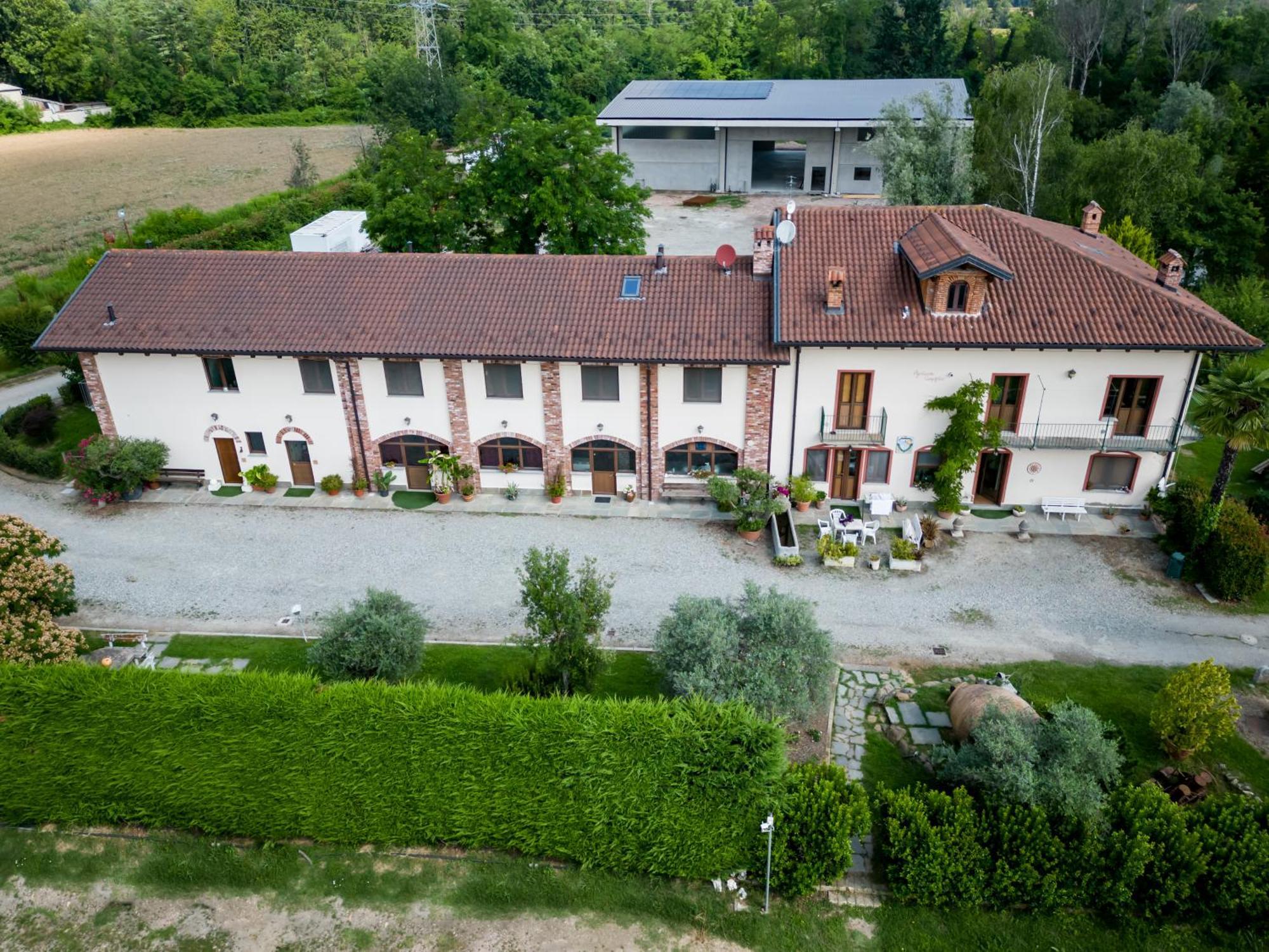 Agriturismo Parco Campofelice Lombardore エクステリア 写真