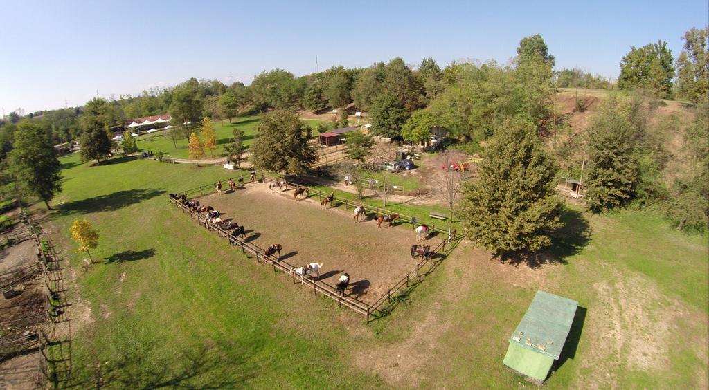 Agriturismo Parco Campofelice Lombardore エクステリア 写真